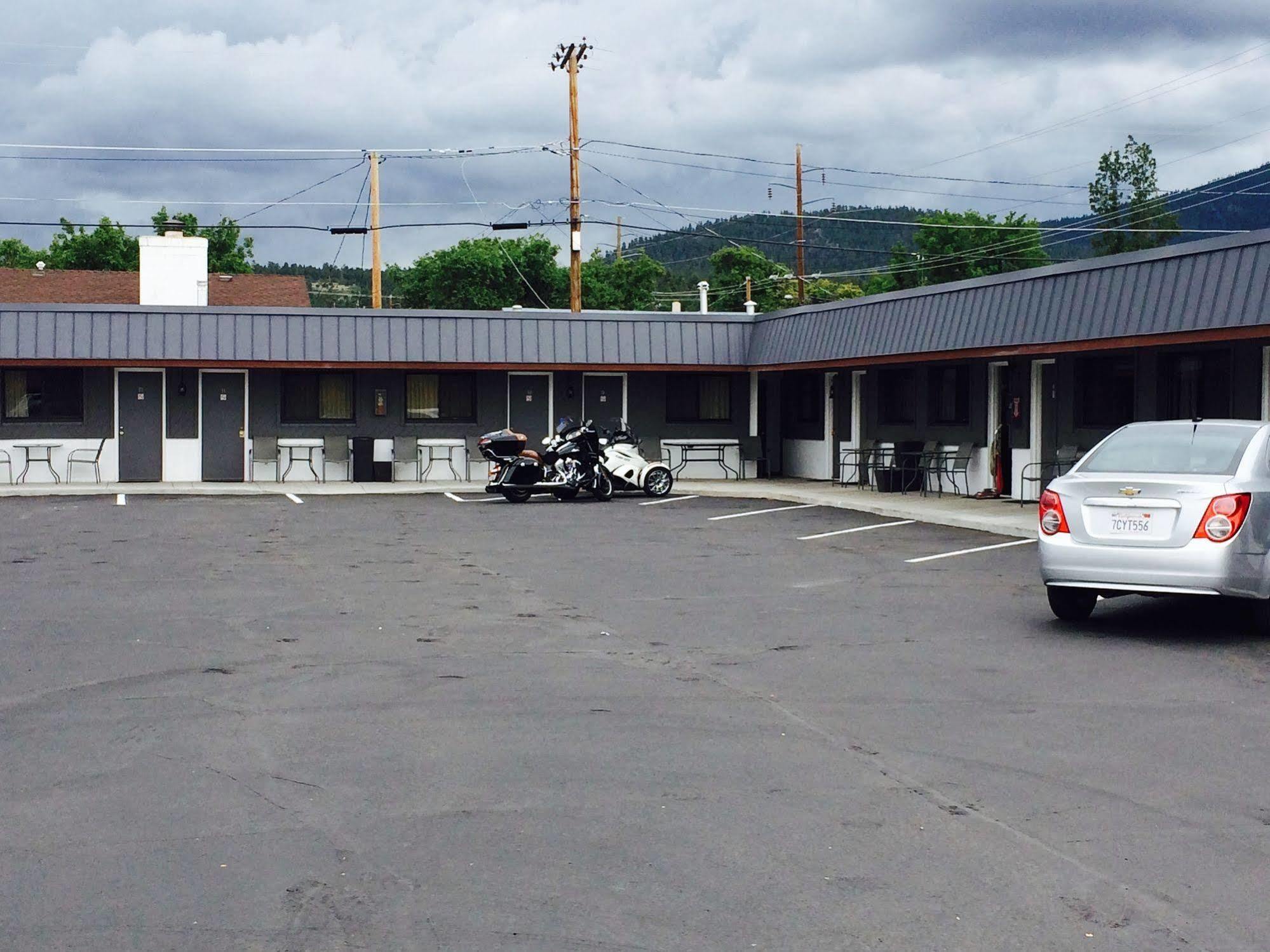 Highlander Motel Вильямс Экстерьер фото