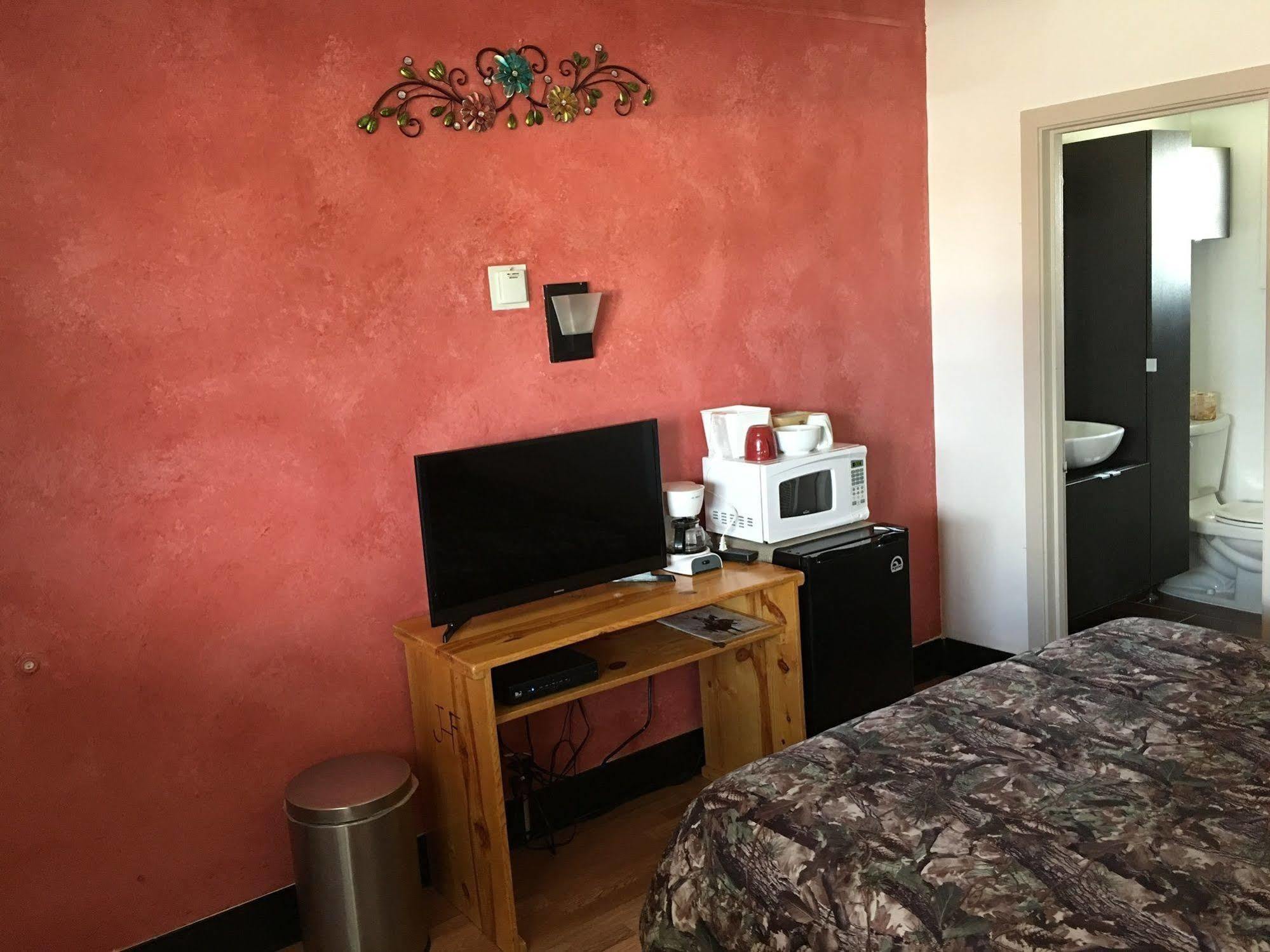 Highlander Motel Вильямс Экстерьер фото