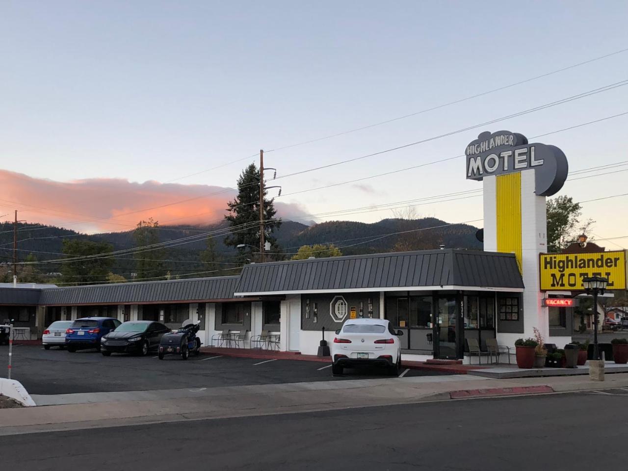 Highlander Motel Вильямс Экстерьер фото